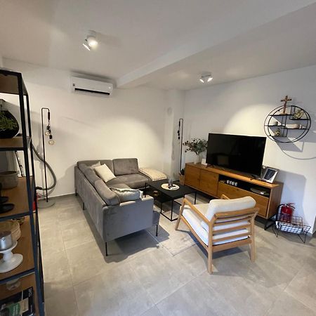 Spuzva Apartment โบรดาริตซา ภายนอก รูปภาพ