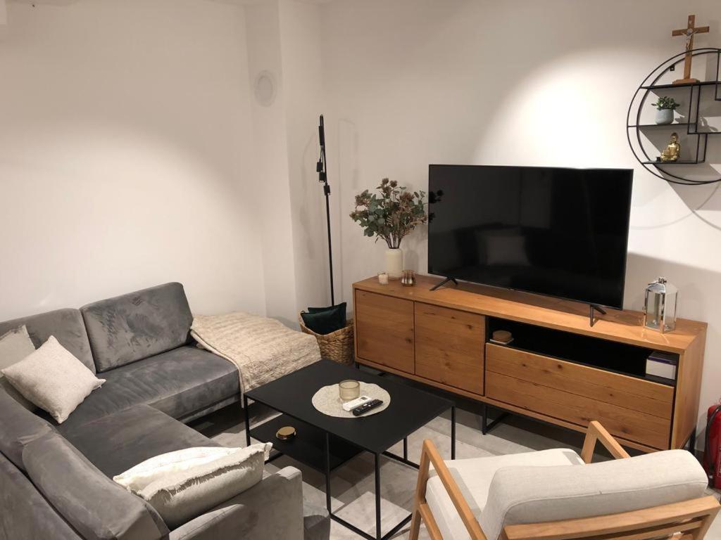 Spuzva Apartment โบรดาริตซา ภายนอก รูปภาพ