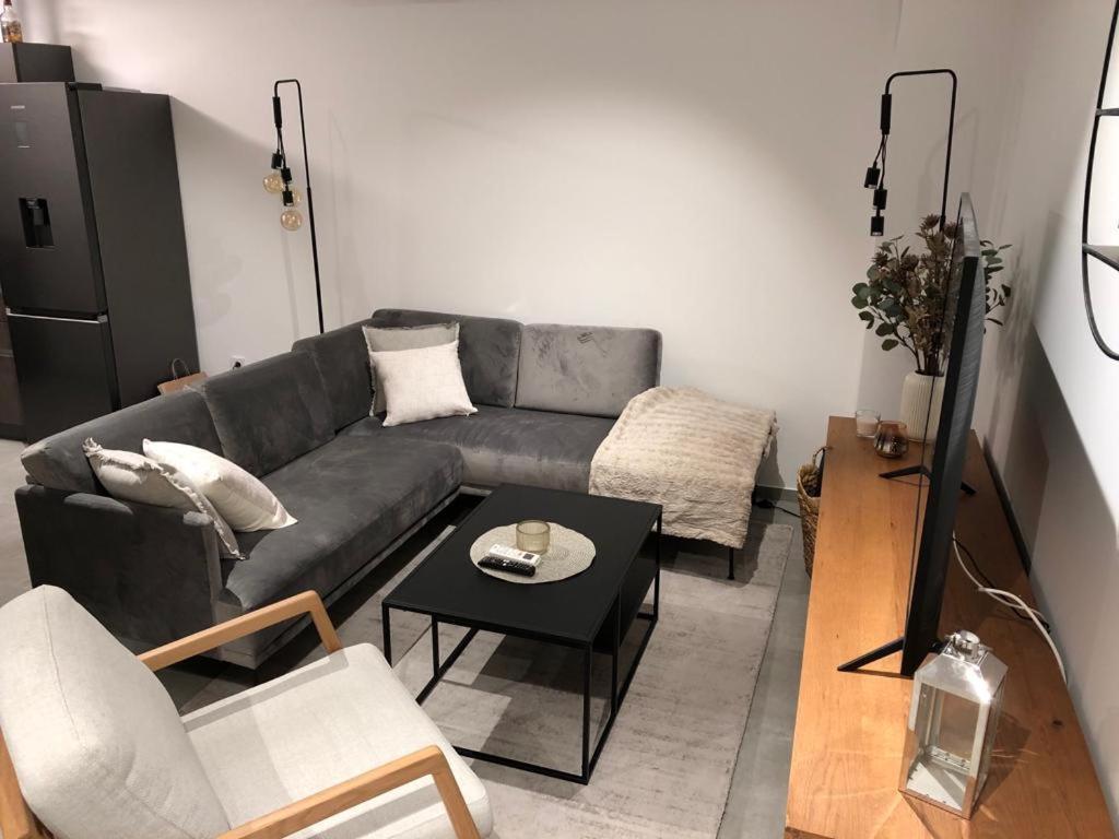 Spuzva Apartment โบรดาริตซา ภายนอก รูปภาพ