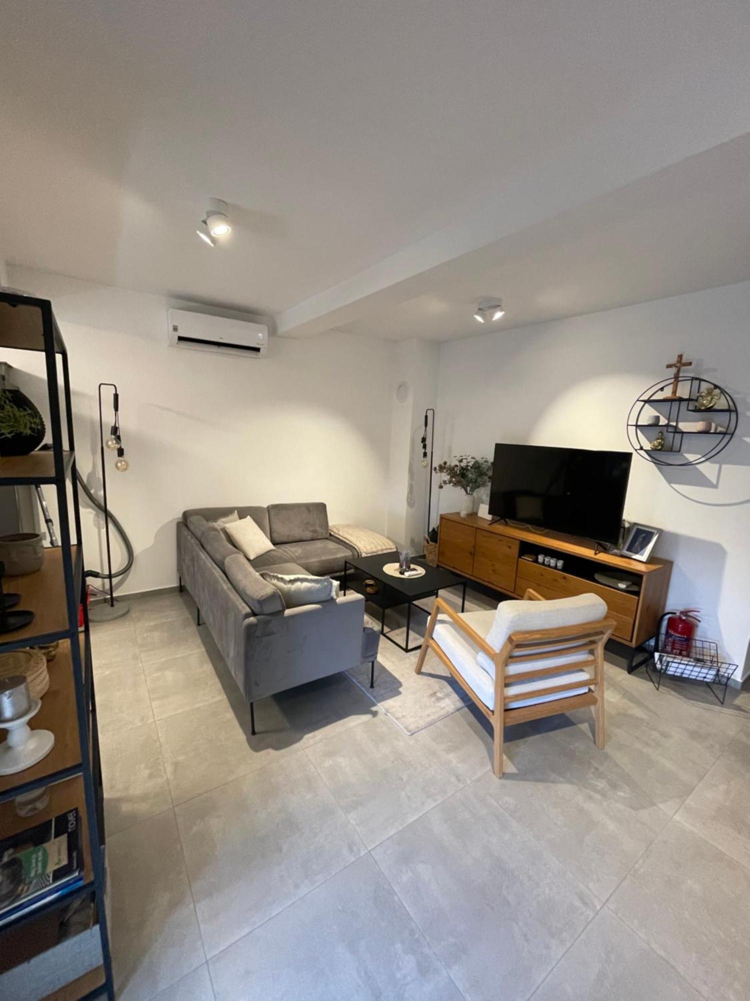 Spuzva Apartment โบรดาริตซา ภายนอก รูปภาพ